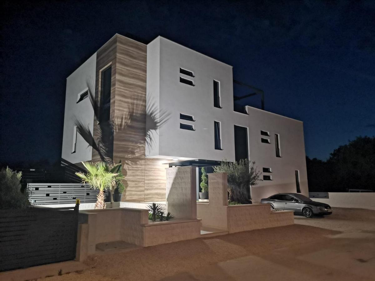 Apartma Spacious In Biograd With Sea View *