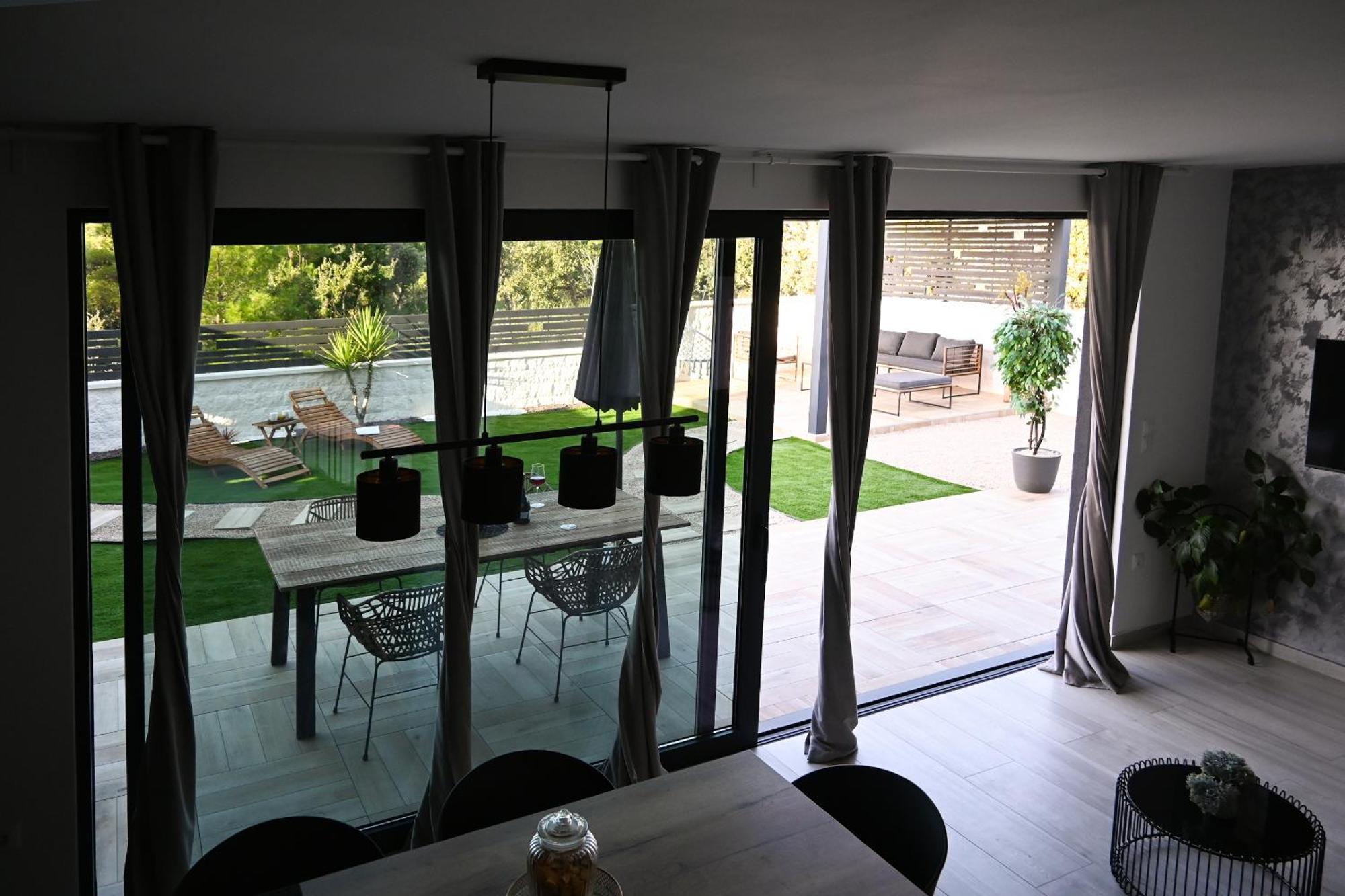 Spacious In Biograd With Sea View * Biograd Na Moru