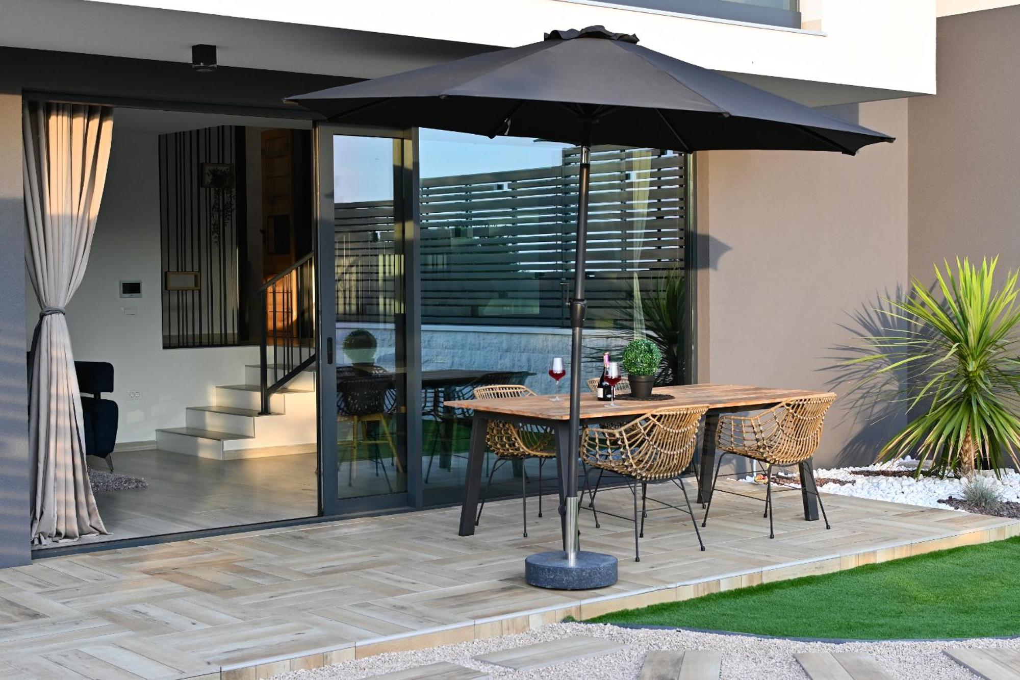 Spacious In Biograd With Sea View Apartma